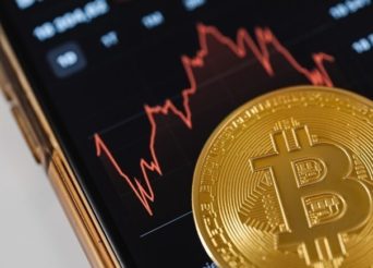 Bitcoin tiếp tục giảm sâu trong 24 giờ qua và rơi về sát 31.000 USD.